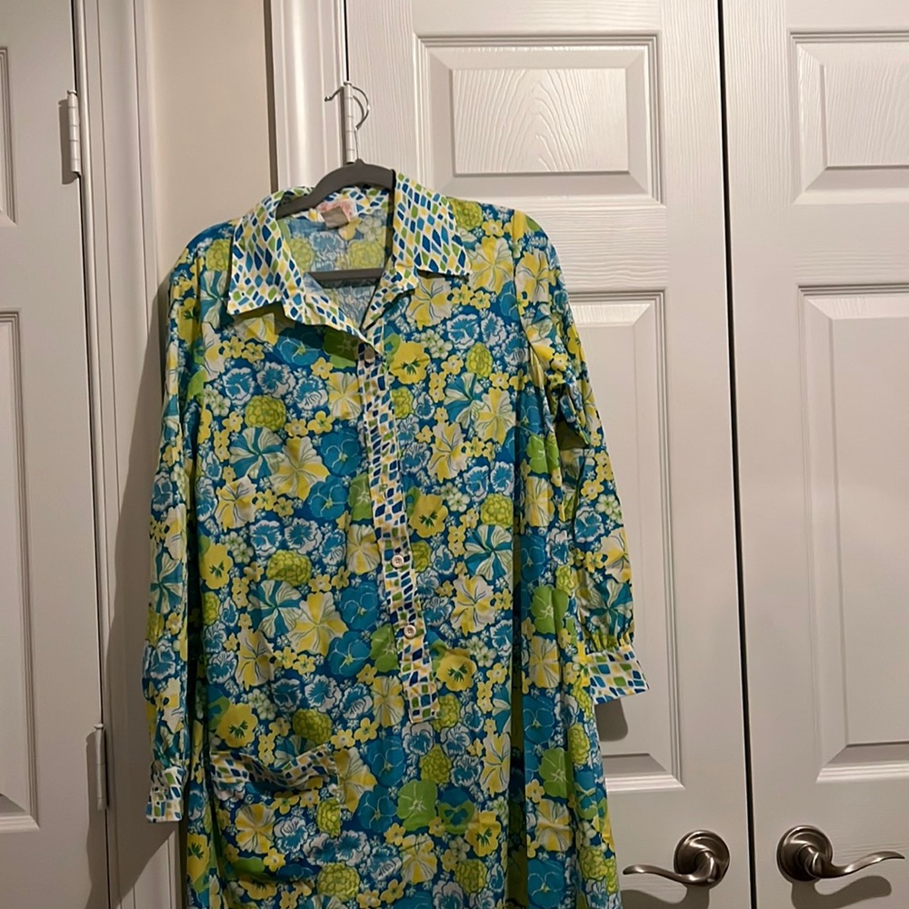 Lilly Pulitzer vintage the Lilly shirt dress size 18